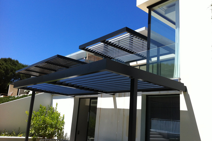 Réalisation store sur-mesure Saint-Tropez — vue 1